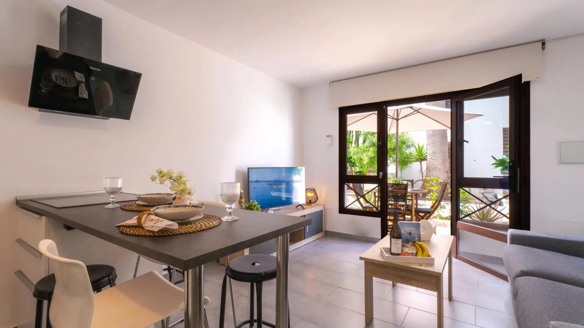 Precioso Apartamento Con Terraza Vista Piscina Corralejo